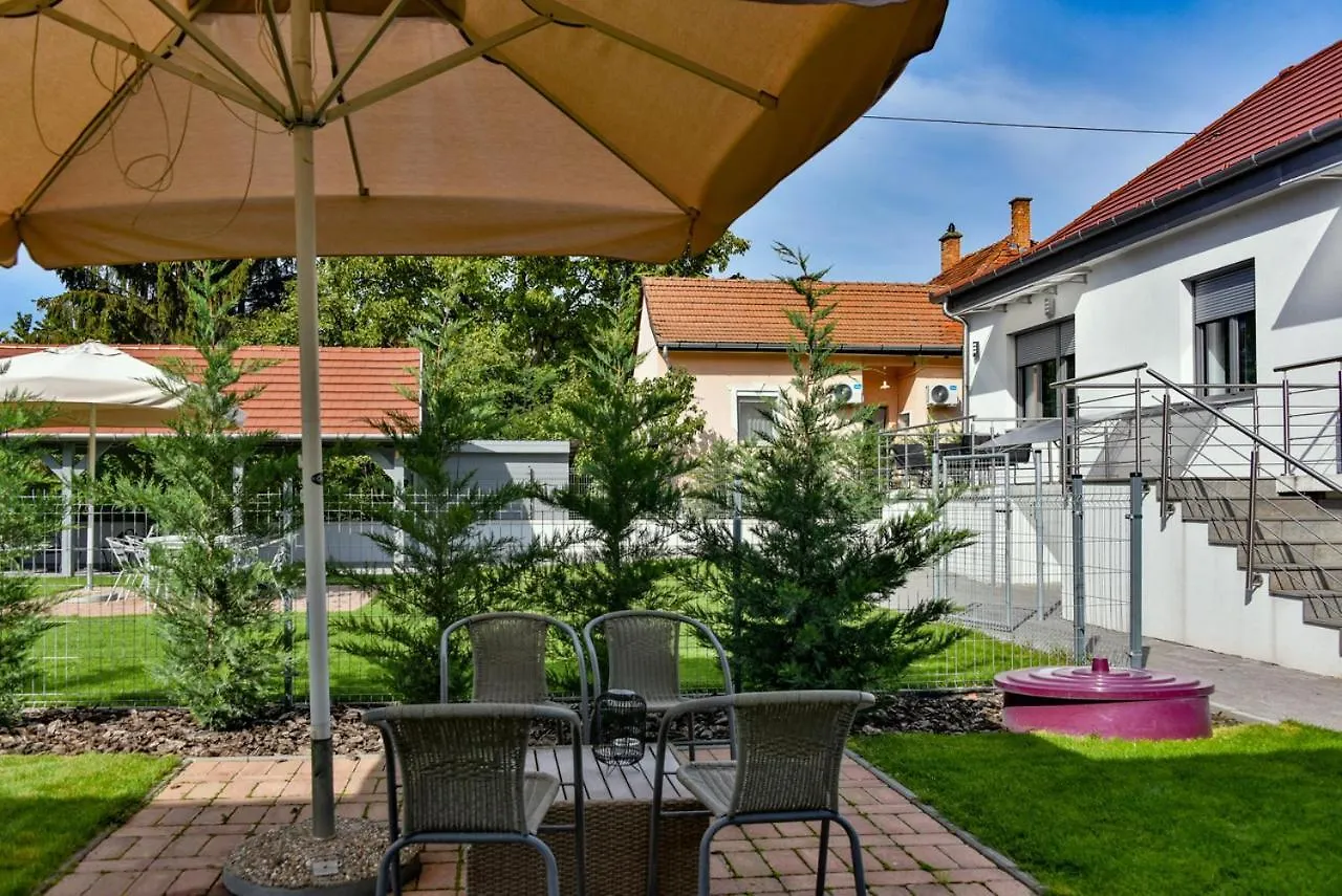 Villa Garden Eger