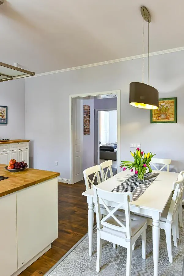Villa Garden Eger Apartment